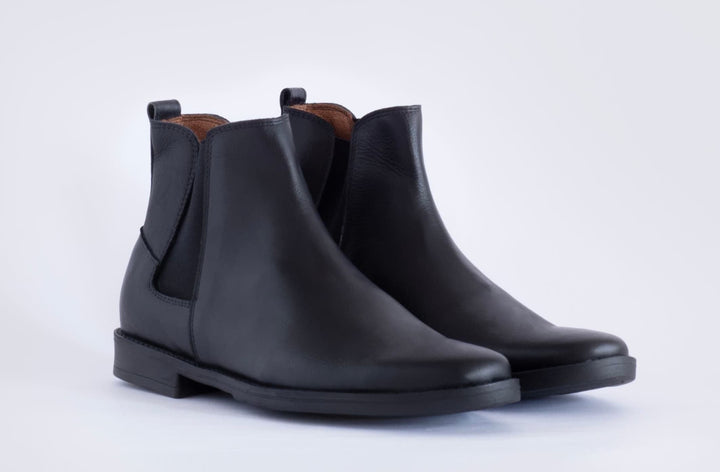 Botas Chelsea negras de cuero liso para hombre, diseño clásico y elegante